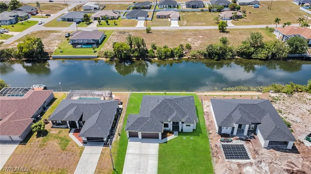 318 NW 9th Street Cape Coral FL 33993