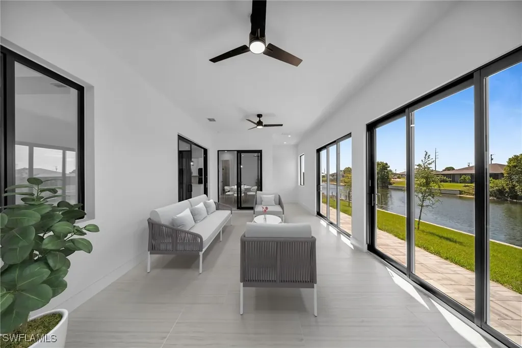 318 NW 9th Street Cape Coral FL 33993