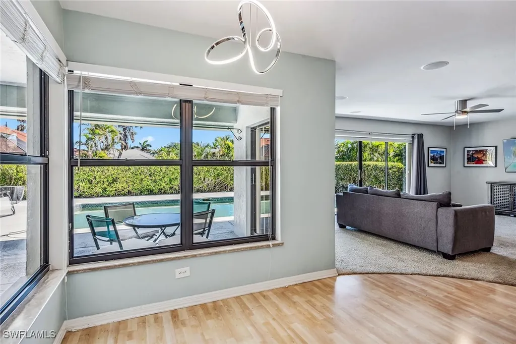 2208 Regal Way Naples FL 34110