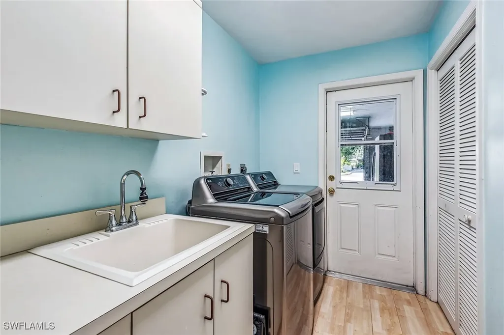 2208 Regal Way Naples FL 34110