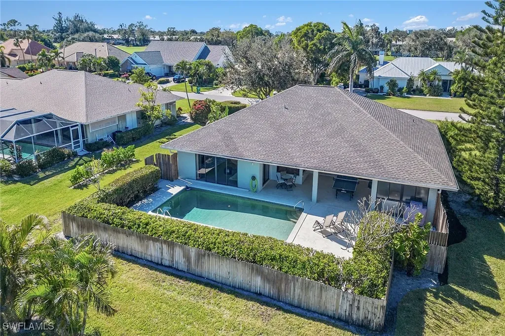 2208 Regal Way Naples FL 34110