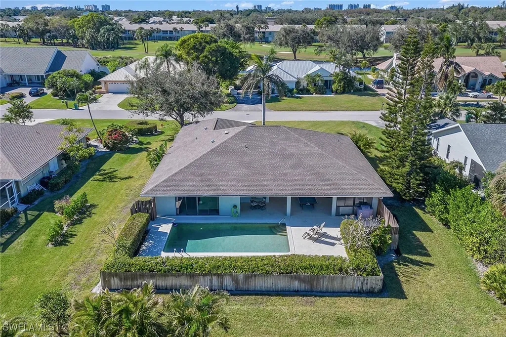 2208 Regal Way Naples FL 34110