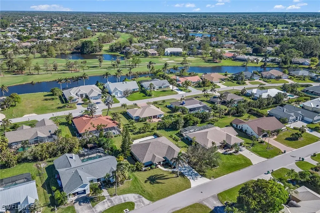2208 Regal Way Naples FL 34110
