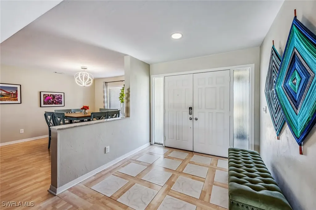 2208 Regal Way Naples FL 34110