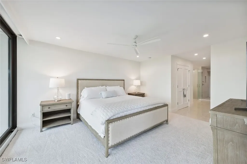 2318 Gulf Shore Boulevard N Naples FL 34103