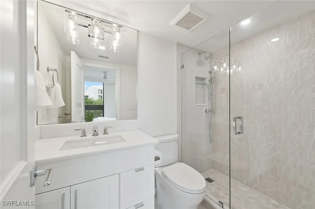 2318 Gulf Shore Boulevard N Naples FL 34103
