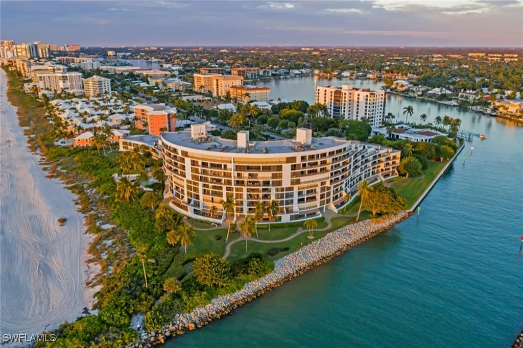2318 Gulf Shore Boulevard N Naples FL 34103