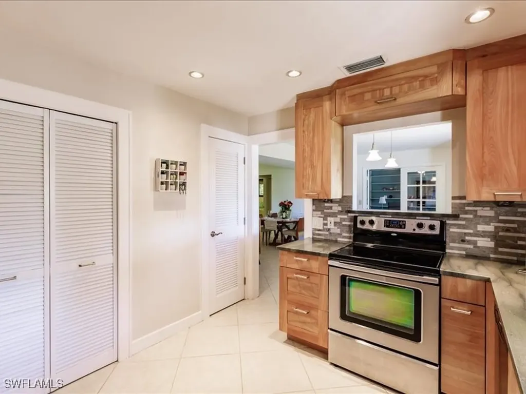 910 Vanderbilt Beach Road Naples FL 34108