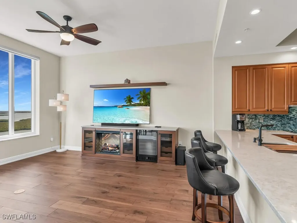1050 Borghese Lane Naples FL 34114