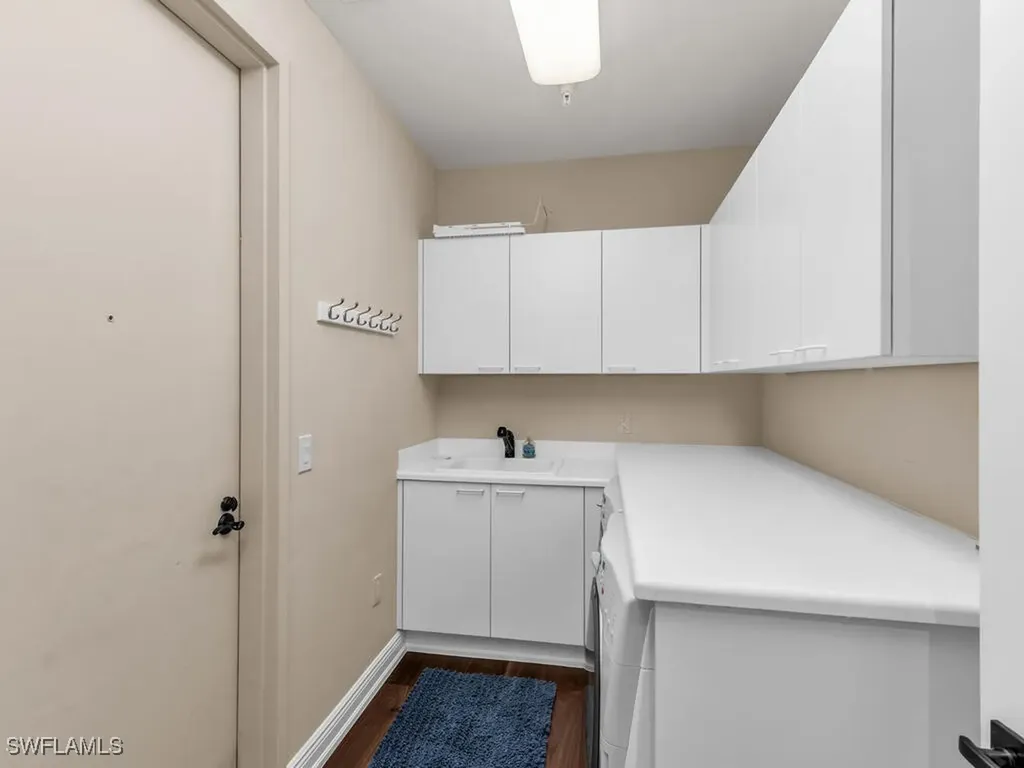 1050 Borghese Lane Naples FL 34114