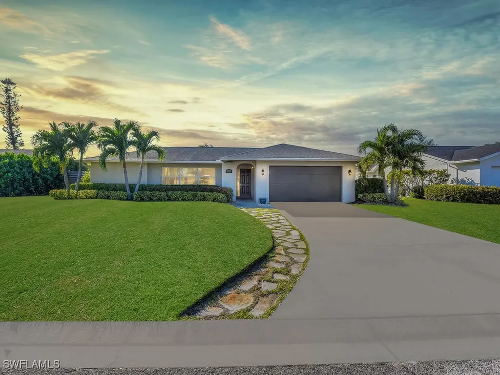 5533 Amoroso Drive Fort Myers FL 33919