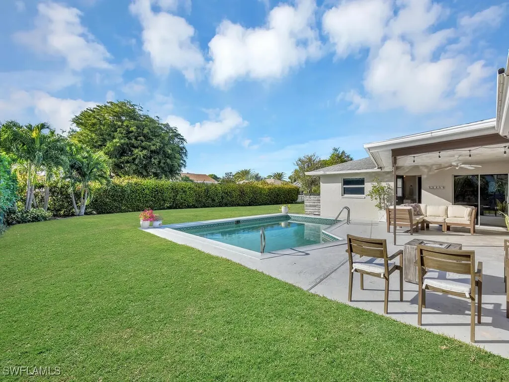 5533 Amoroso Drive Fort Myers FL 33919