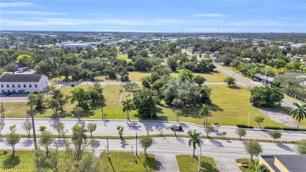 2726 Drive Martin Luther King Boulevard N Fort Myers FL 33916