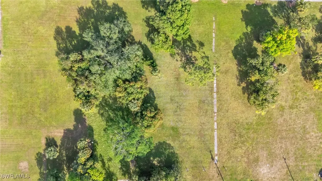 2726 Drive Martin Luther King Boulevard N Fort Myers FL 33916