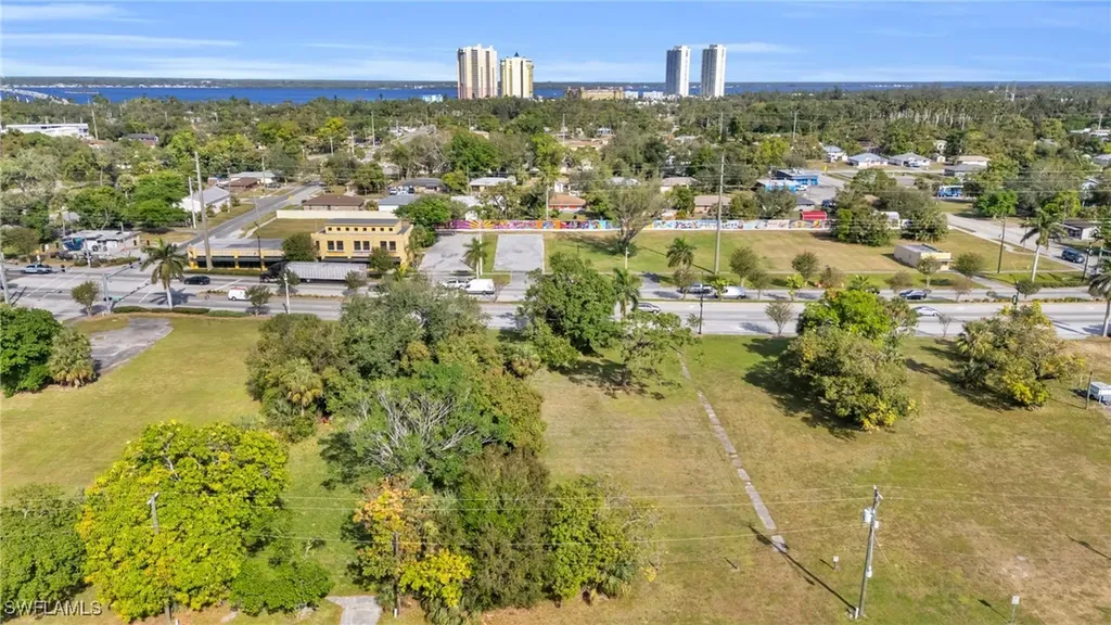 2726 Drive Martin Luther King Boulevard N Fort Myers FL 33916