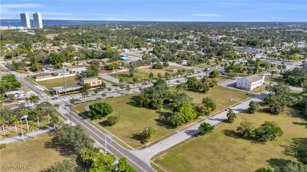 2726 Drive Martin Luther King Boulevard N Fort Myers FL 33916