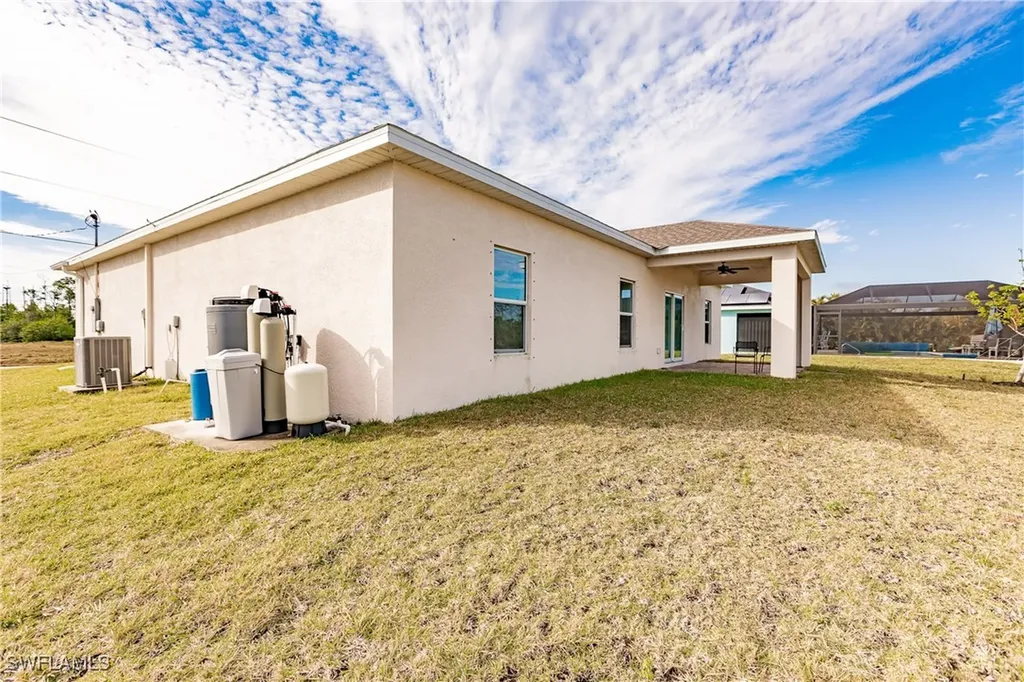 2831 NW 5th Terrace Cape Coral FL 33993
