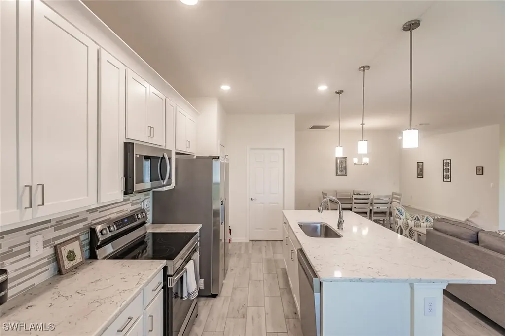 2831 NW 5th Terrace Cape Coral FL 33993