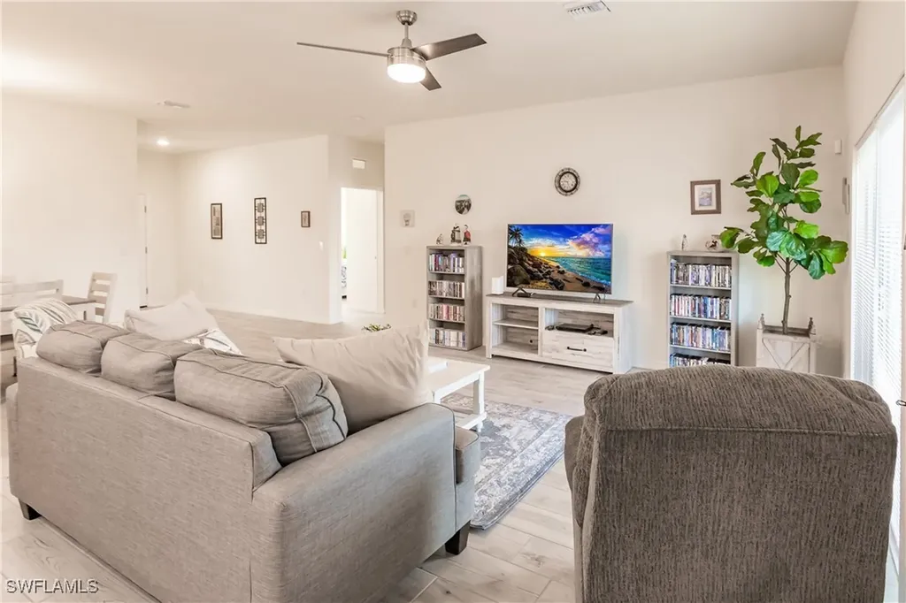 2831 NW 5th Terrace Cape Coral FL 33993
