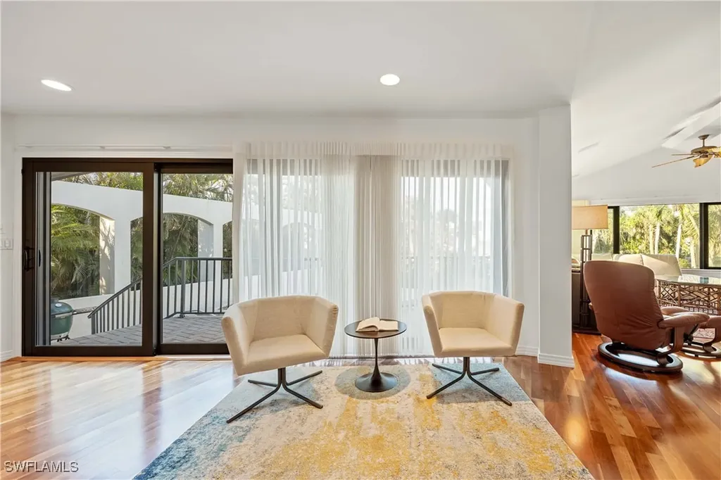 3744 W Gulf Drive Sanibel FL 33957