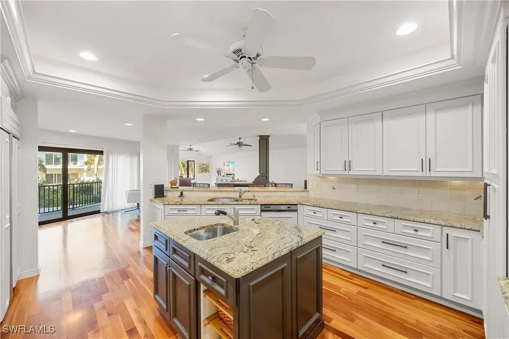 3744 W Gulf Drive Sanibel FL 33957