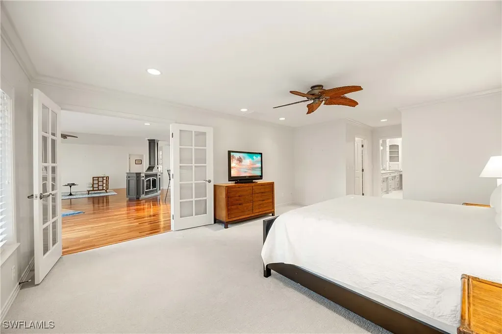 3744 W Gulf Drive Sanibel FL 33957