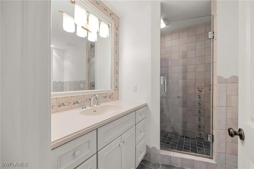 3744 W Gulf Drive Sanibel FL 33957