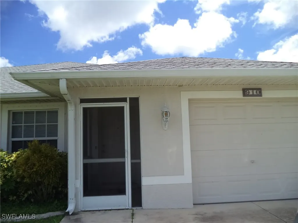 910 SE 13th Terrace Cape Coral FL 33990