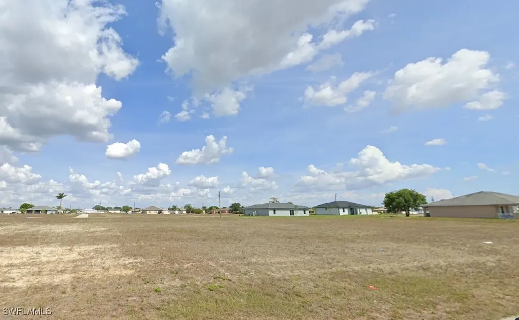 2933 NW 8th Place Cape Coral FL 33993