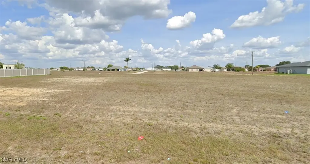 2933 NW 8th Place Cape Coral FL 33993