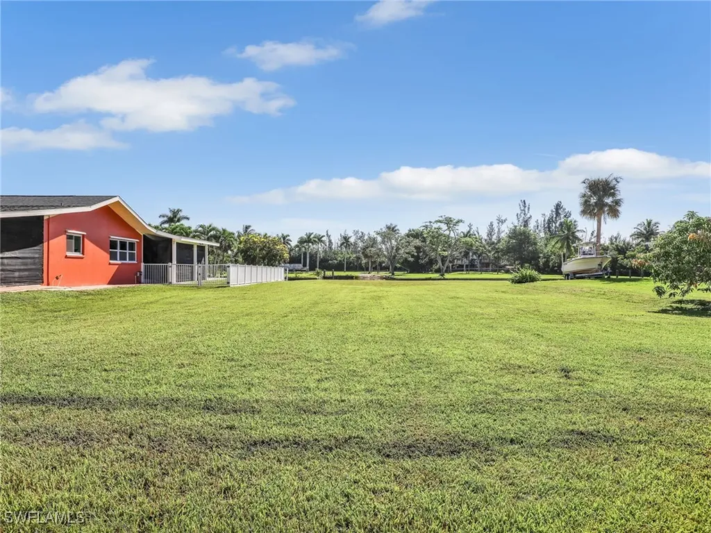 6131 Island Park Court Fort Myers FL 33908