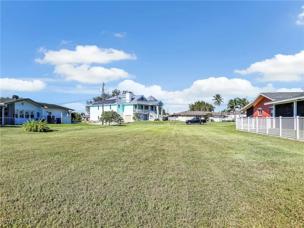 6131 Island Park Court Fort Myers FL 33908