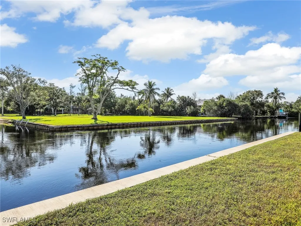 6131 Island Park Court Fort Myers FL 33908