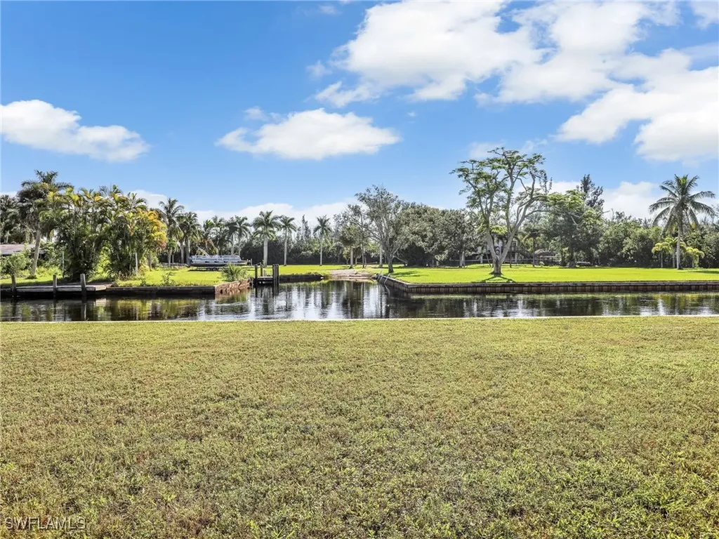 6131 Island Park Court Fort Myers FL 33908