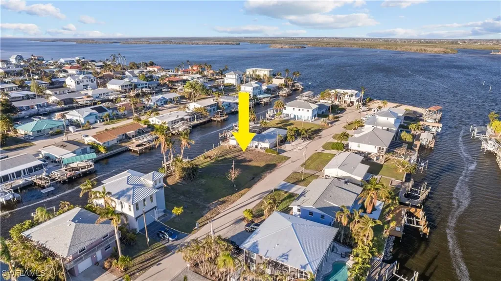 2656 Clyde Street Matlacha FL 33993