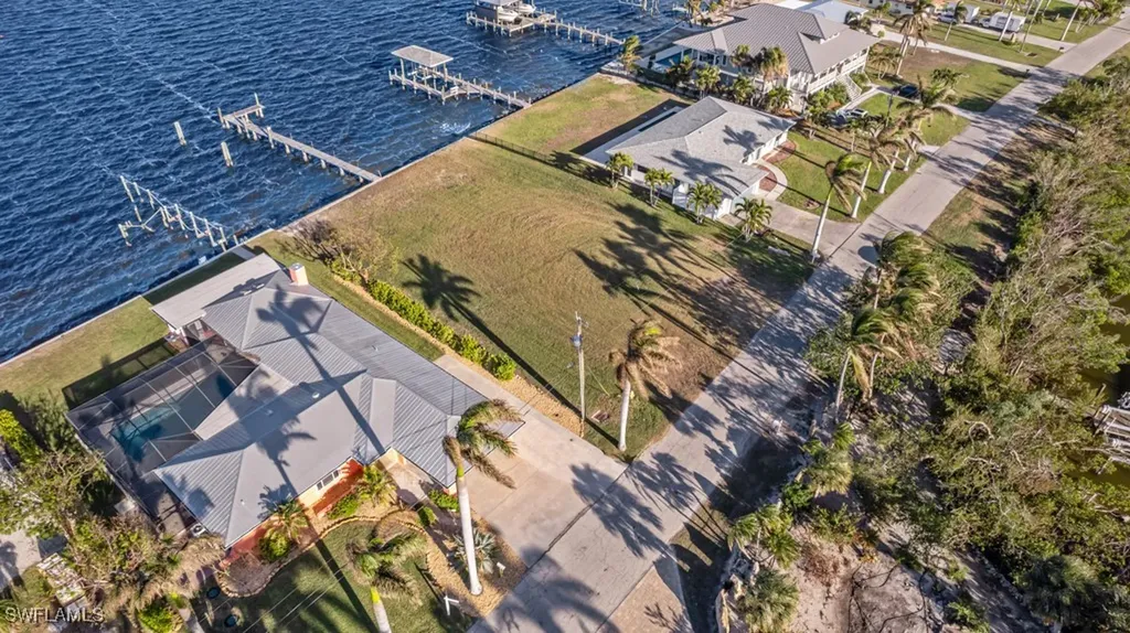 2226 8th Avenue St. James City FL 33956