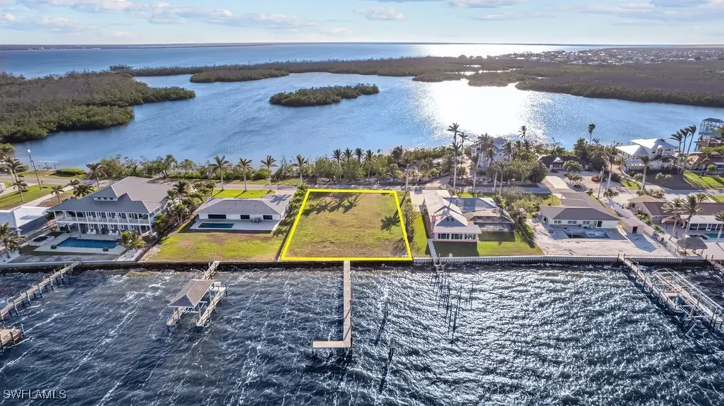 2226 8th Avenue St. James City FL 33956