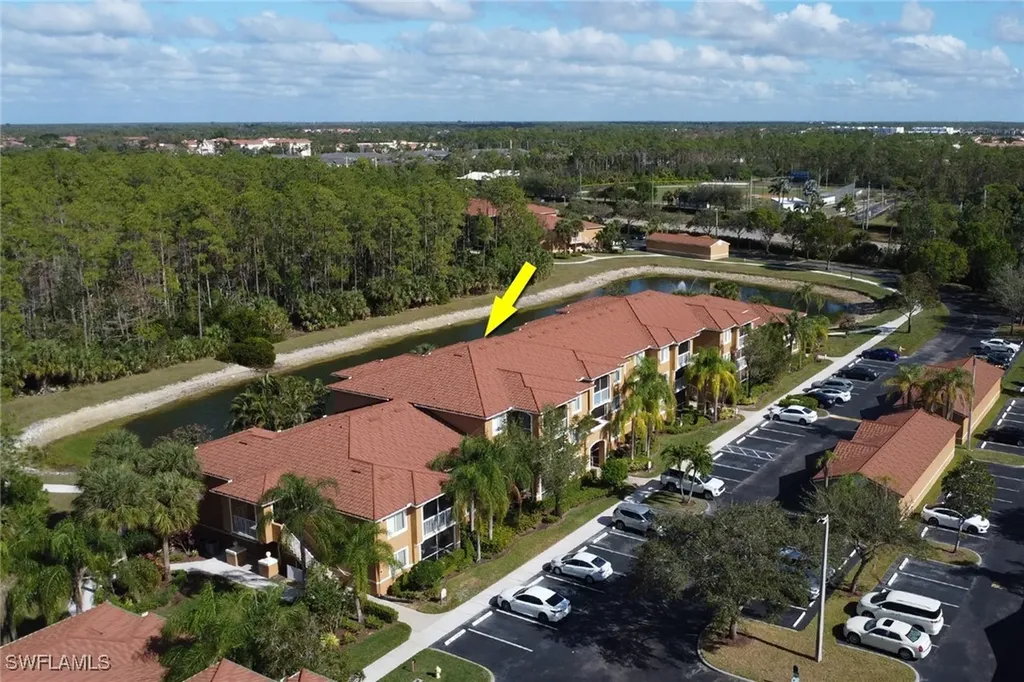 Naples FL, 1875 Florida Club Drive, Unit 7206