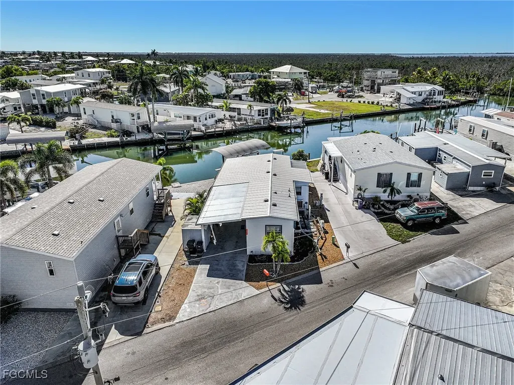 3893 Dewberry Lane St. James City FL 33956