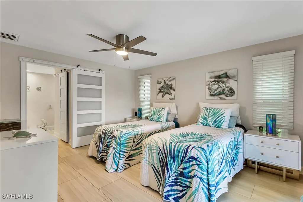 5235 SW 2nd Place Cape Coral FL 33914