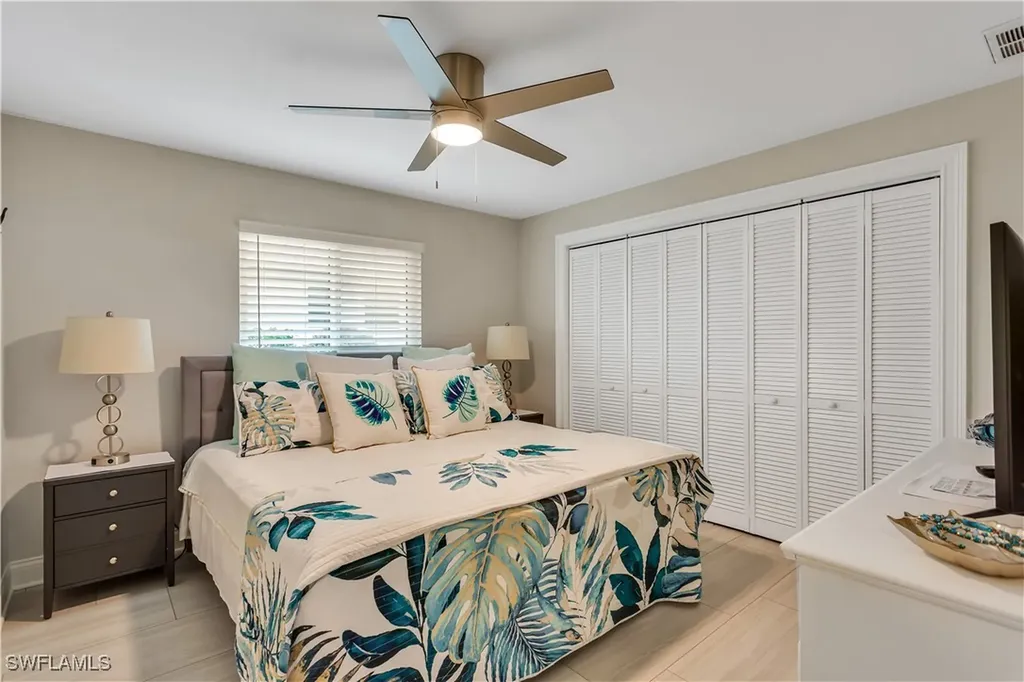 5235 SW 2nd Place Cape Coral FL 33914