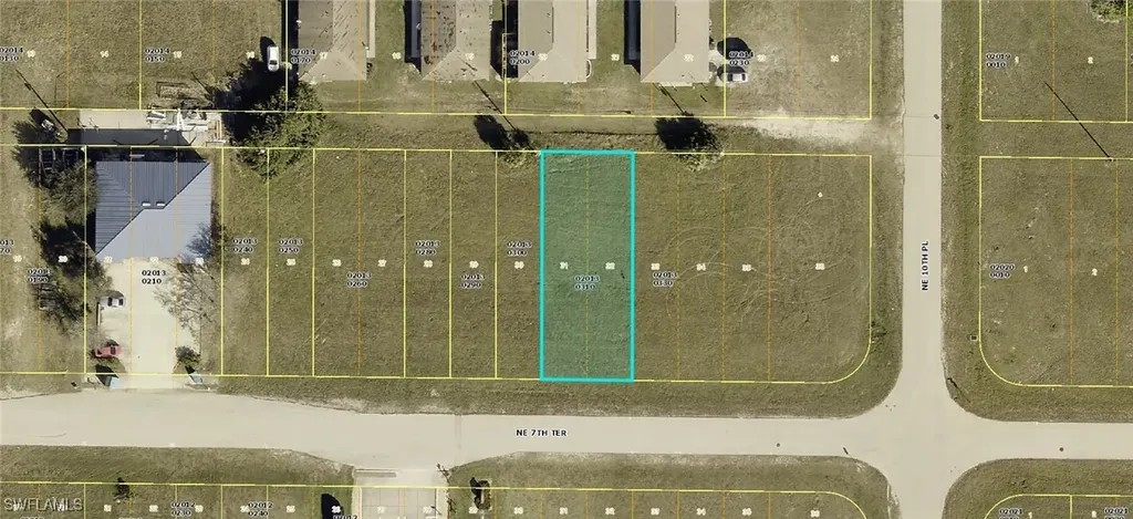 1061 NE 7th Terrace Cape Coral FL 33909