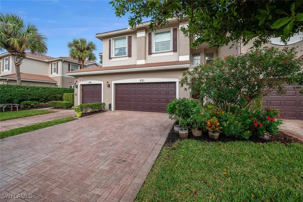 Naples FL, 6549 Monterey Point, Unit 201