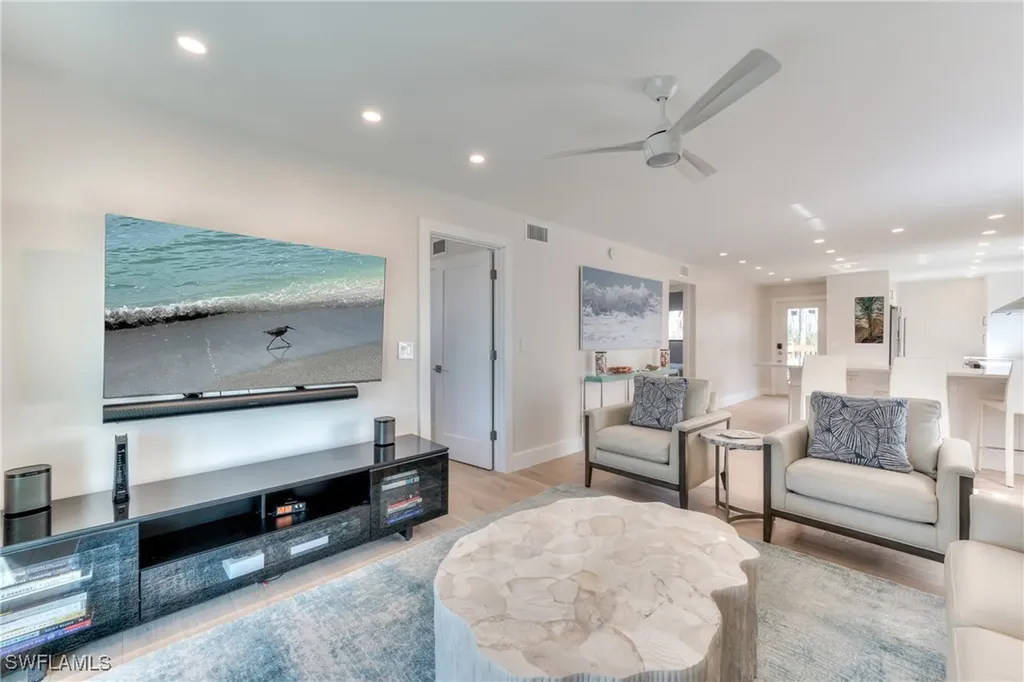 1408 Beach Cottages Captiva FL 33924