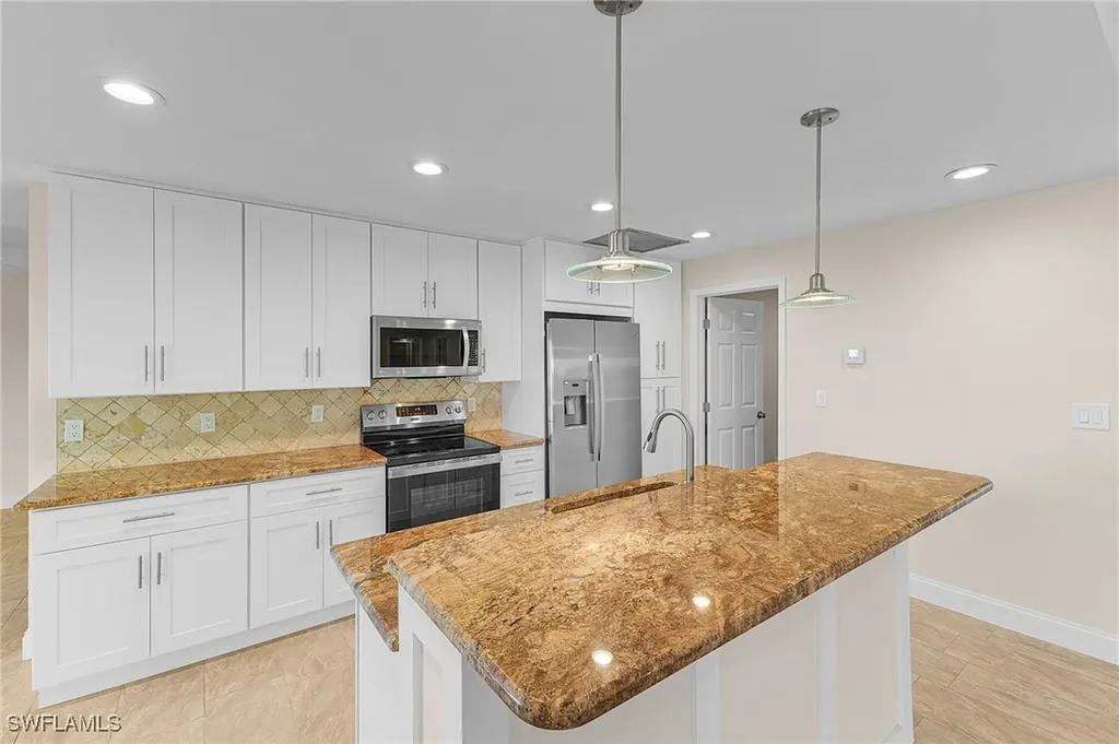 1113 Sand Castle Road Sanibel FL 33957