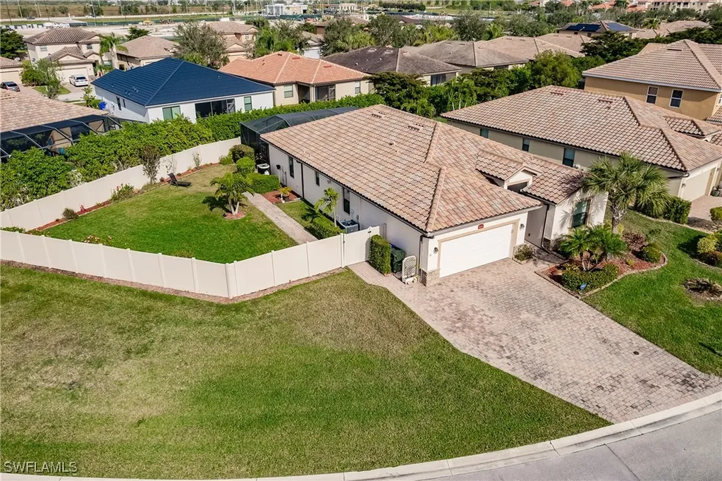 9355 Via San Giovani Street Fort Myers FL 33905