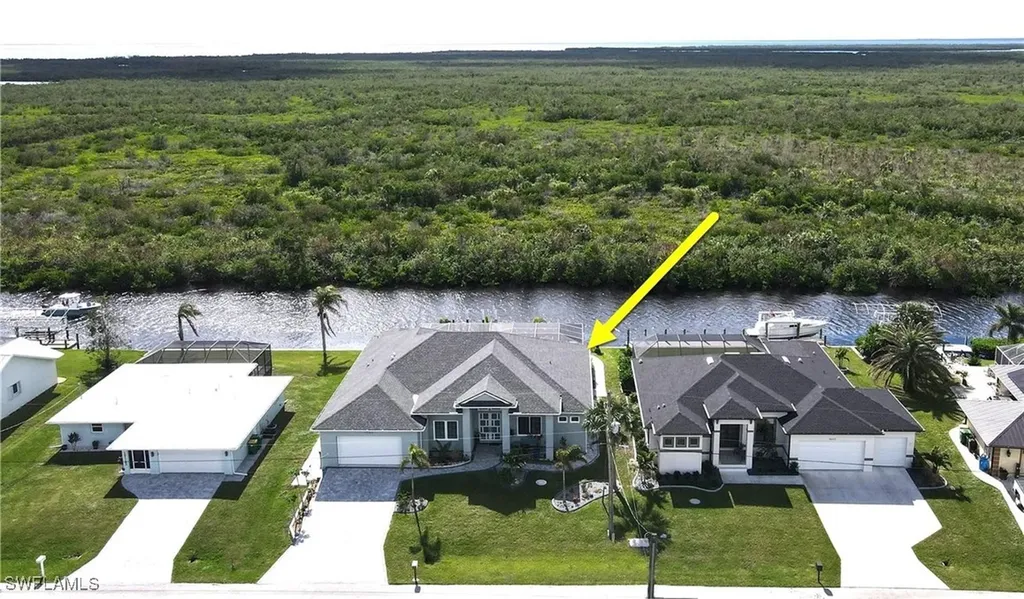 19155 Aviation Court Port Charlotte FL 33948