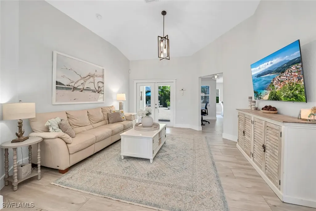 1340 Center Lane Naples FL 34110
