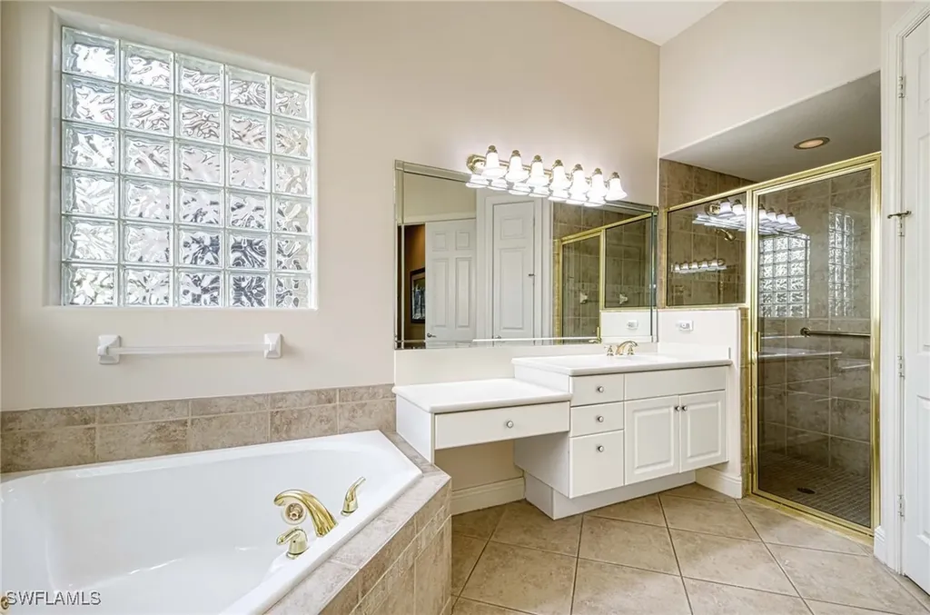 981 Tierra Lago Way Naples FL 34119