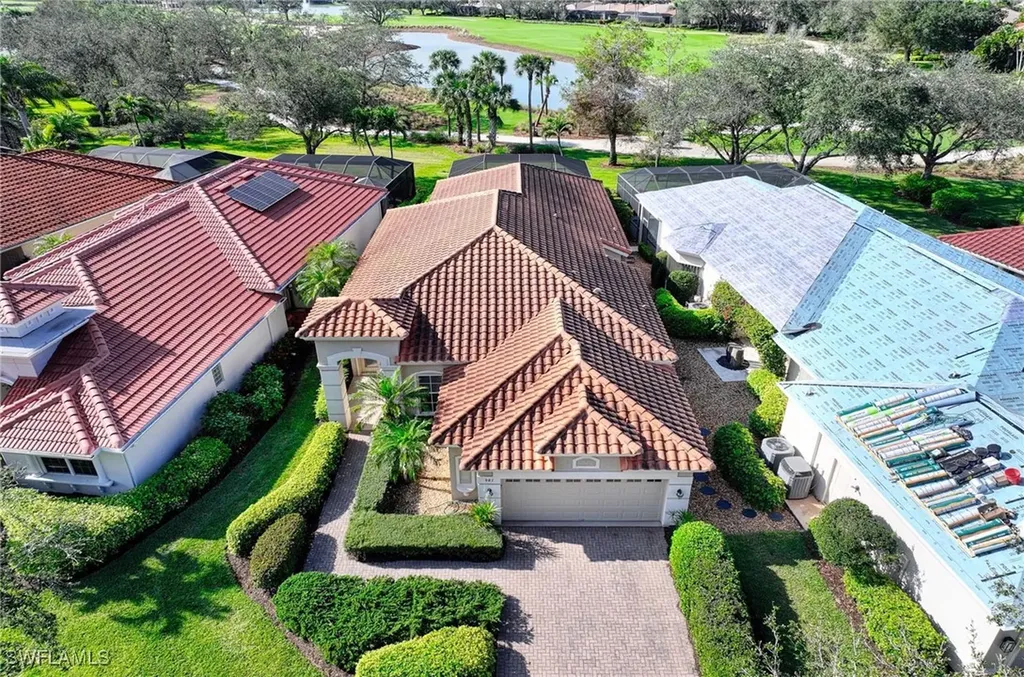 981 Tierra Lago Way Naples FL 34119